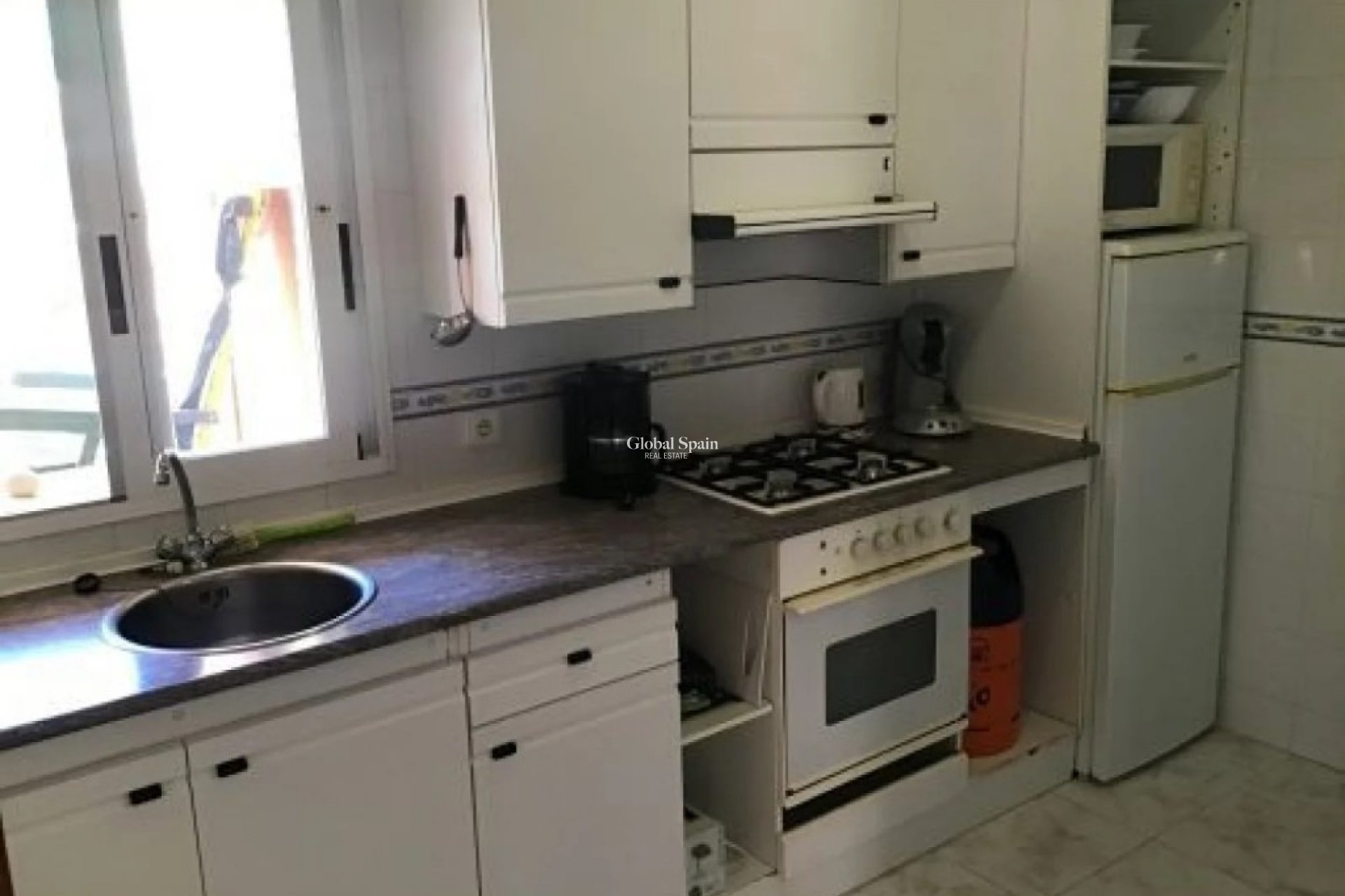 Wiederverkauf - VILLA -
ALFAZ DEL PI - Costa Blanca