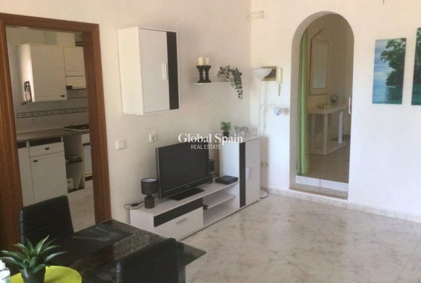 Wiederverkauf - VILLA -
ALFAZ DEL PI - Costa Blanca