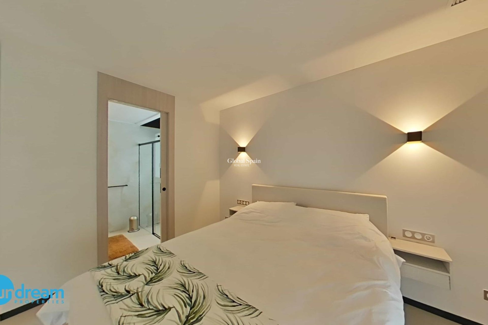 Wiederverkauf - VILLA -
ALGORFA - Comunidad valenciana