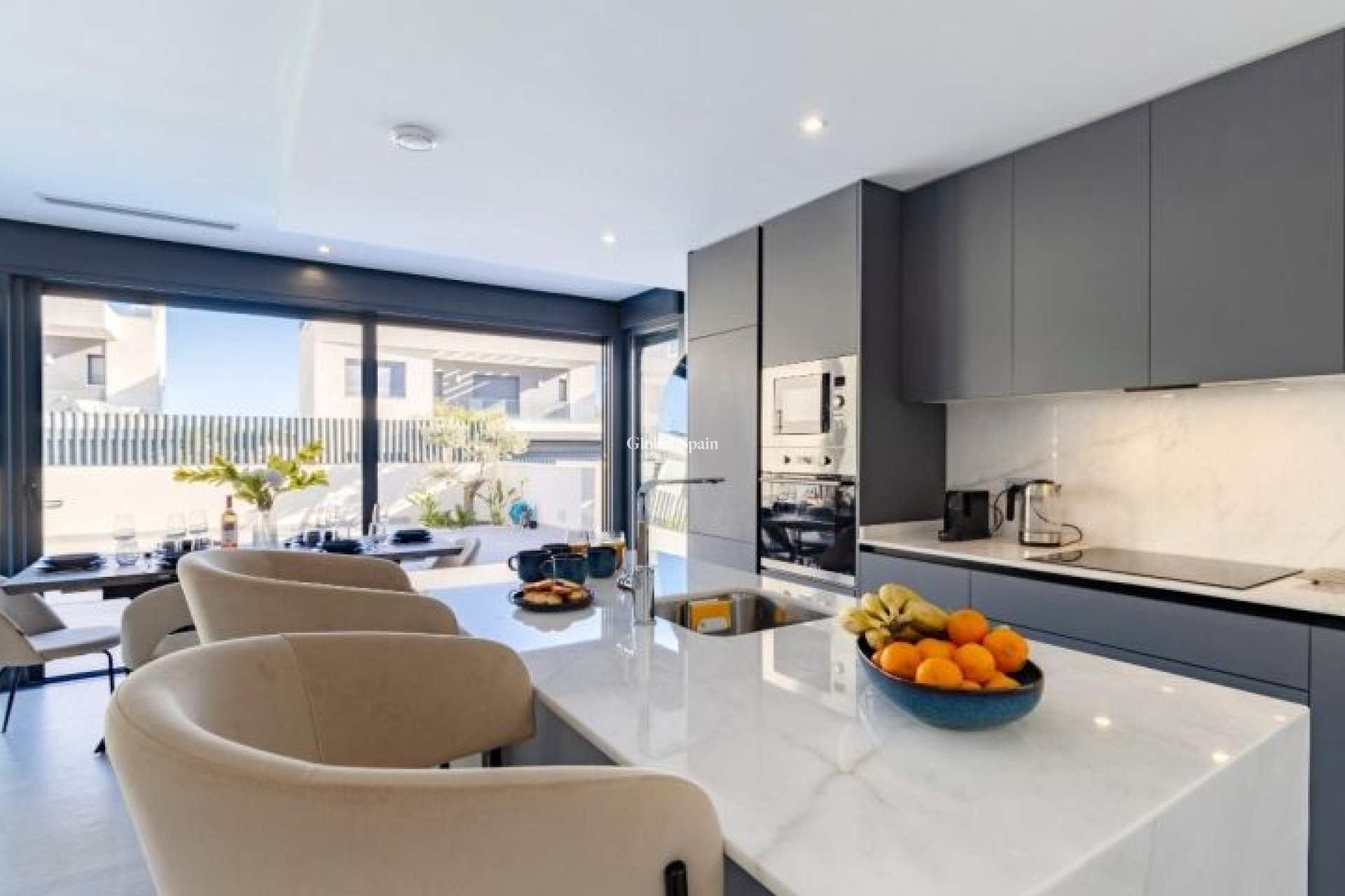 Wiederverkauf - VILLA -
ALGORFA - Inland