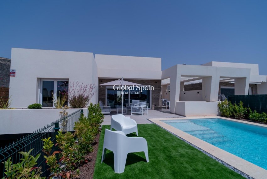Wiederverkauf - VILLA -
ALGORFA - Inland