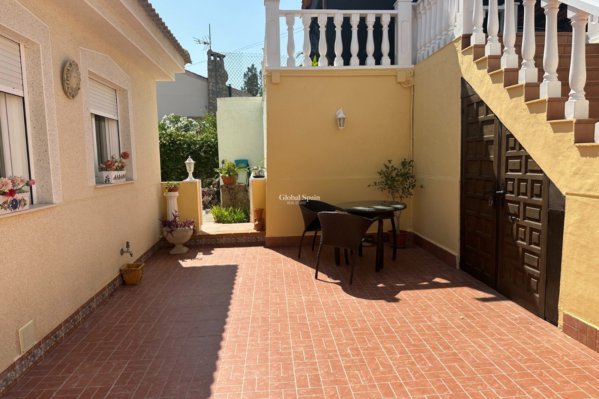 Wiederverkauf - VILLA -
ALGORFA - Inland