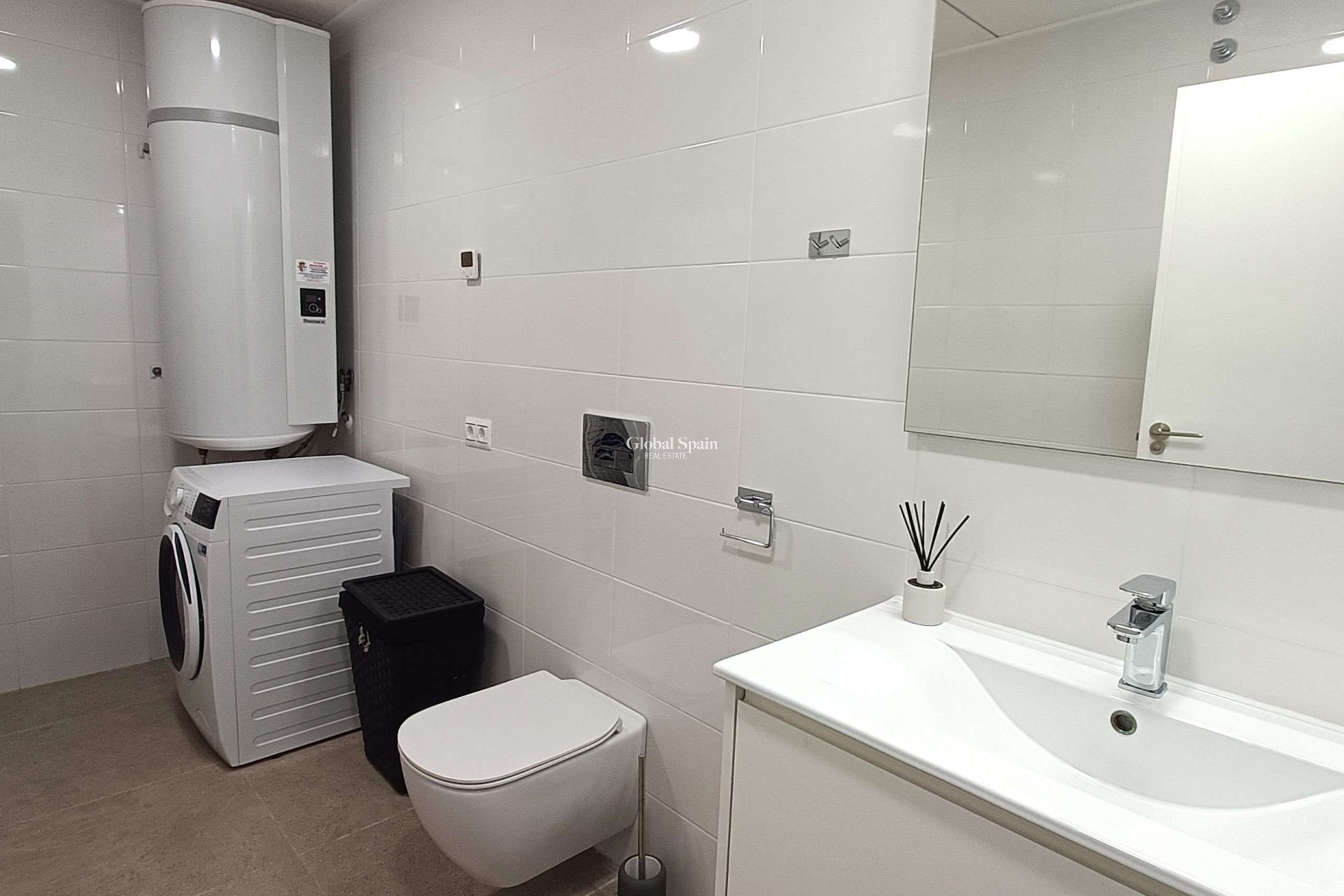 Wiederverkauf - VILLA -
ALGORFA - Inland