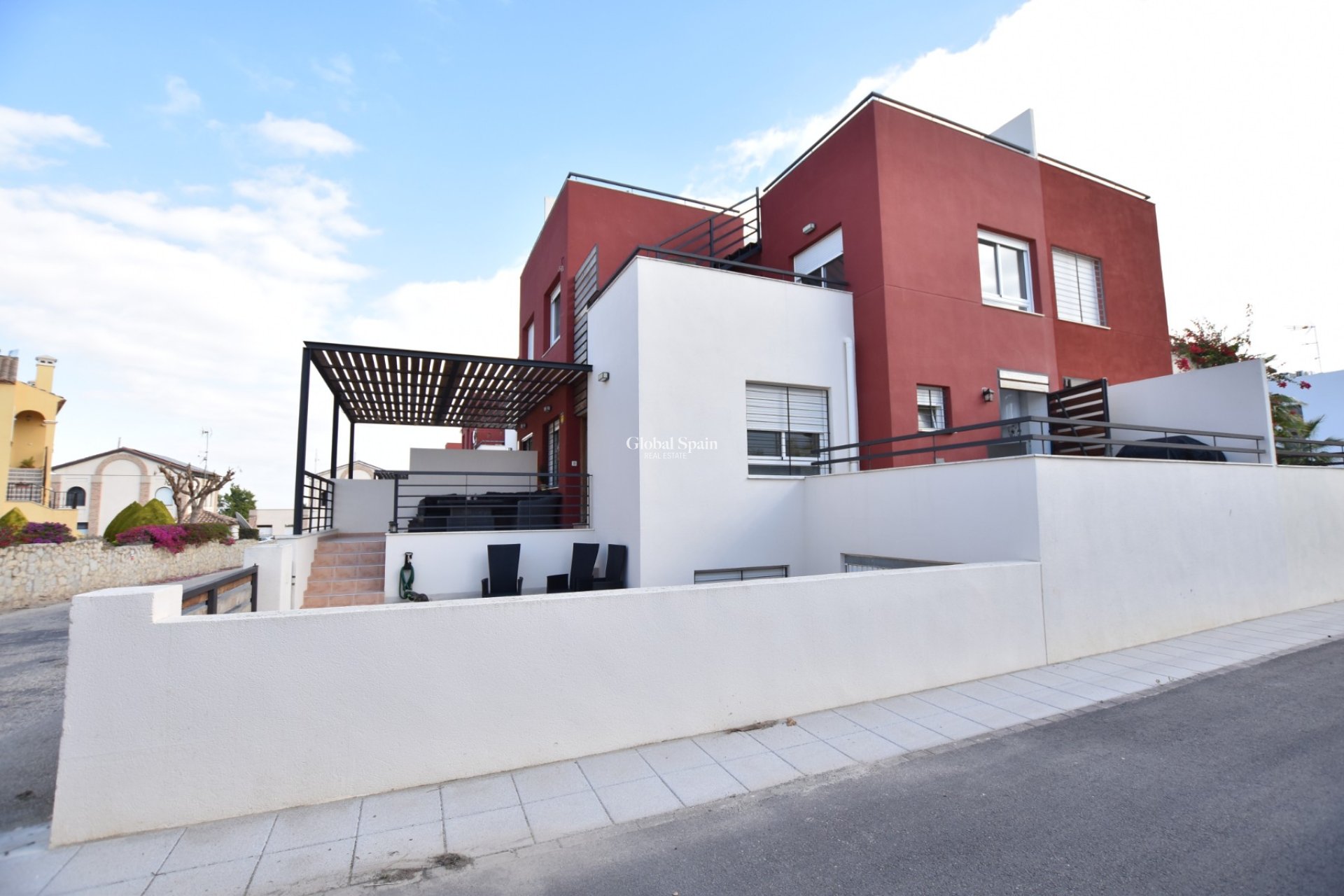 Wiederverkauf - VILLA -
ALGORFA - Inland