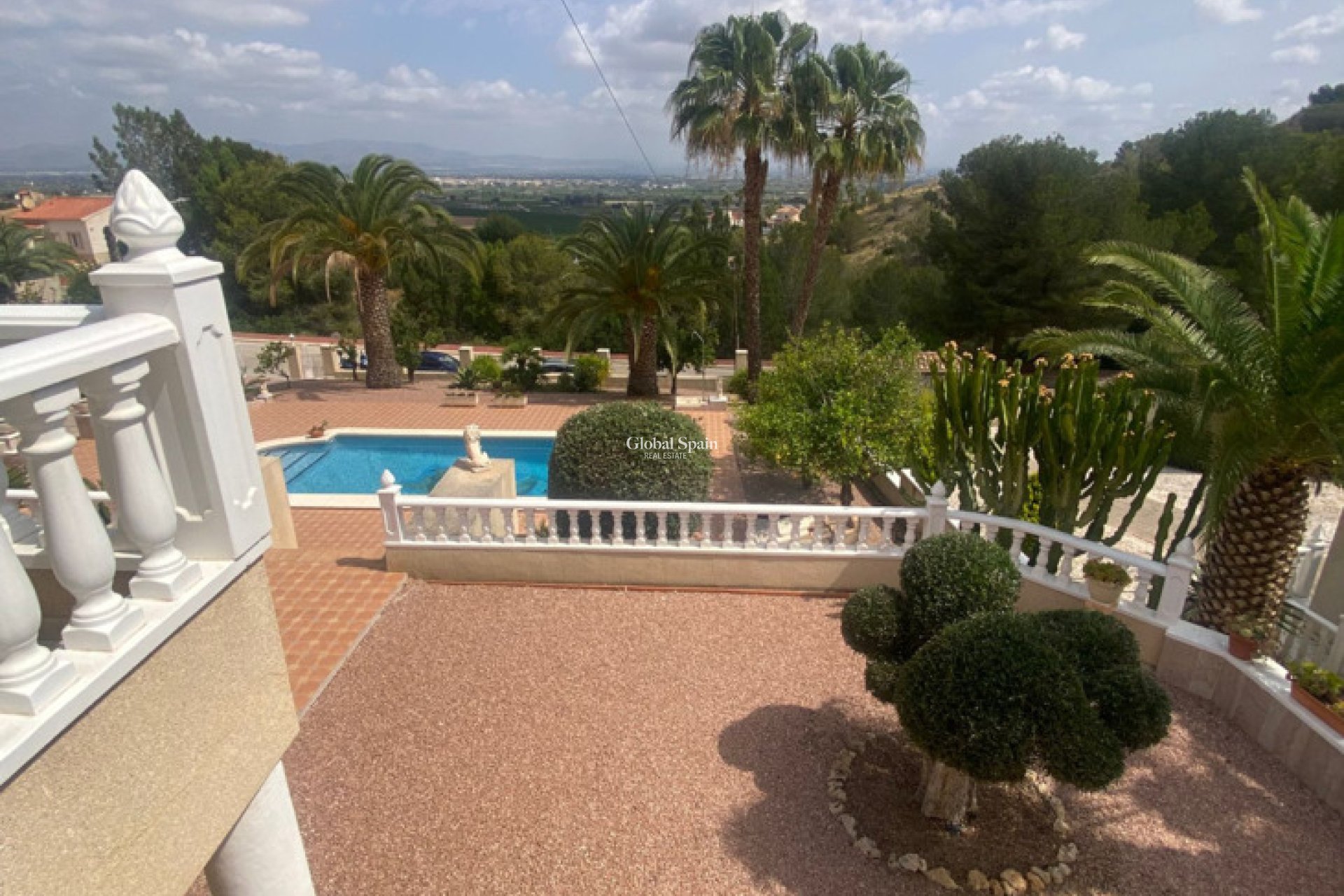 Wiederverkauf - VILLA -
ALGORFA - Inland