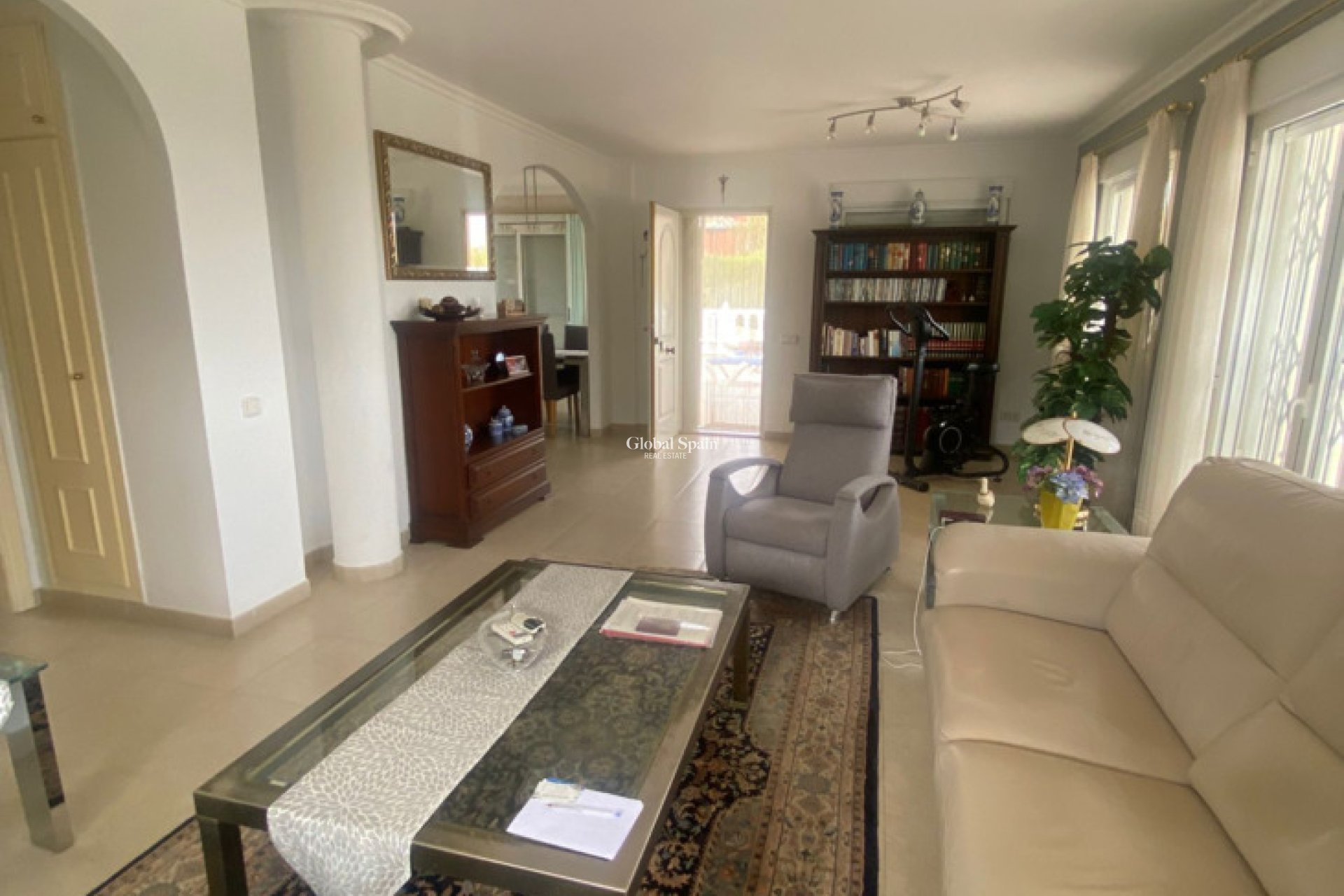 Wiederverkauf - VILLA -
ALGORFA - Inland