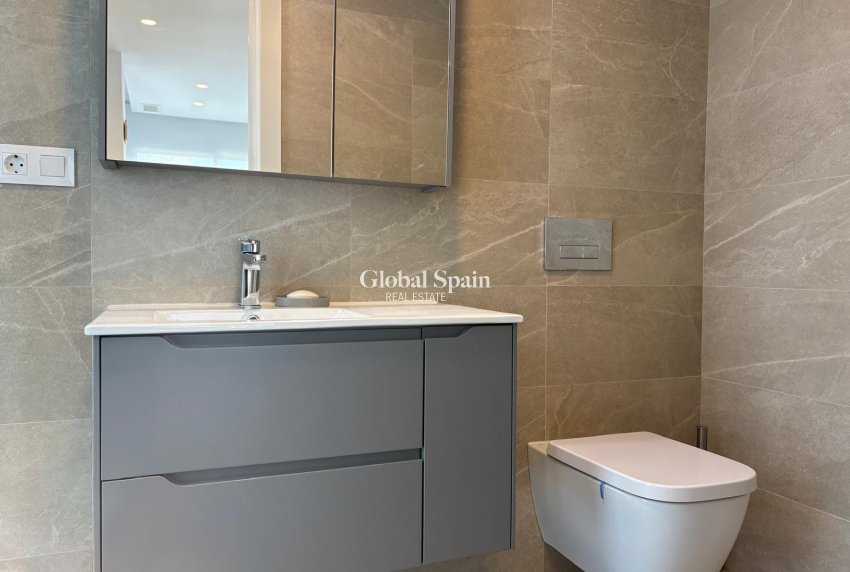 Wiederverkauf - VILLA -
ALGORFA - LA FINCA GOLF / ALGORFA