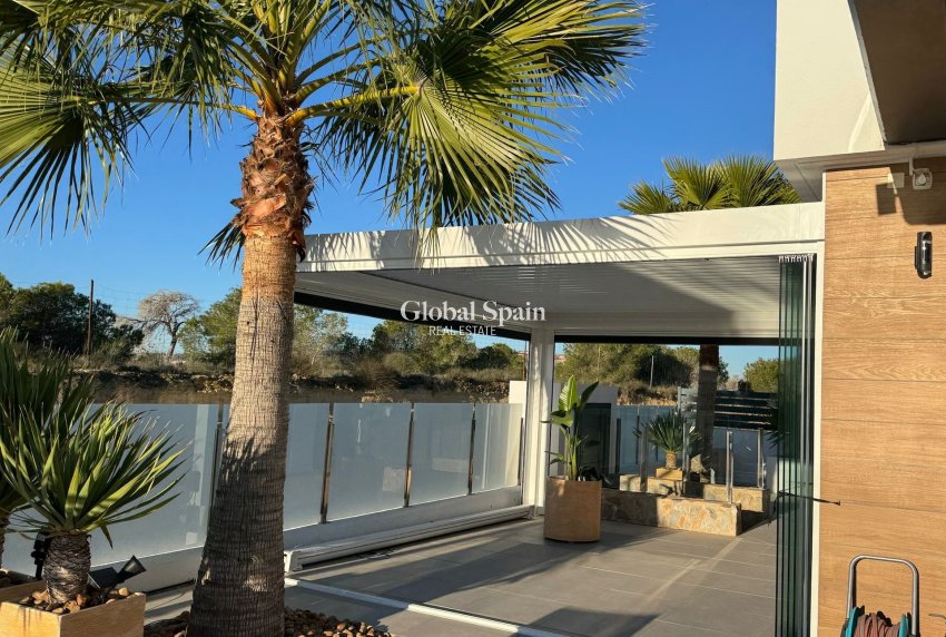 Wiederverkauf - VILLA -
ALGORFA - LA FINCA GOLF / ALGORFA