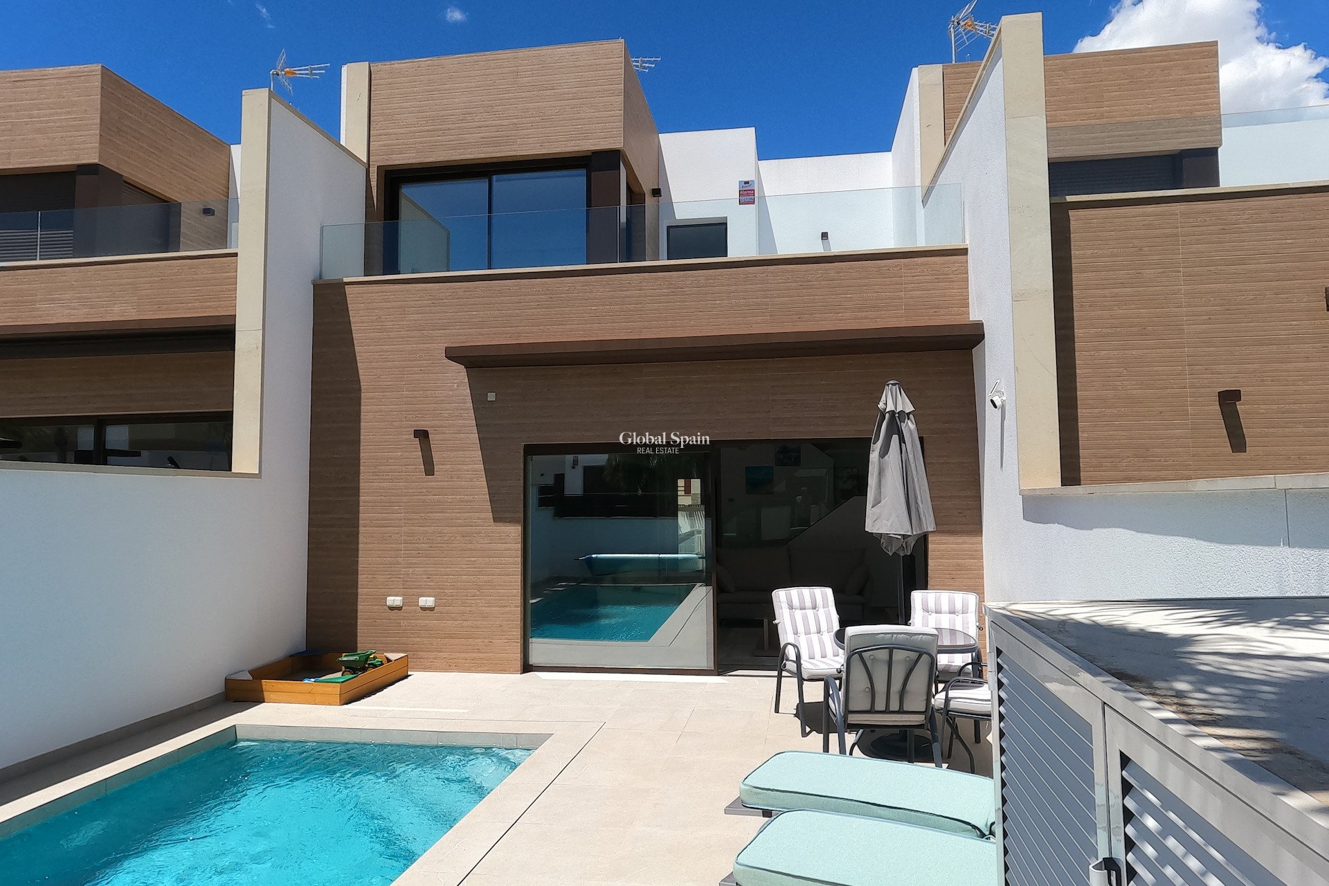 Wiederverkauf - VILLA -
ALGORFA - LA FINCA GOLF / ALGORFA