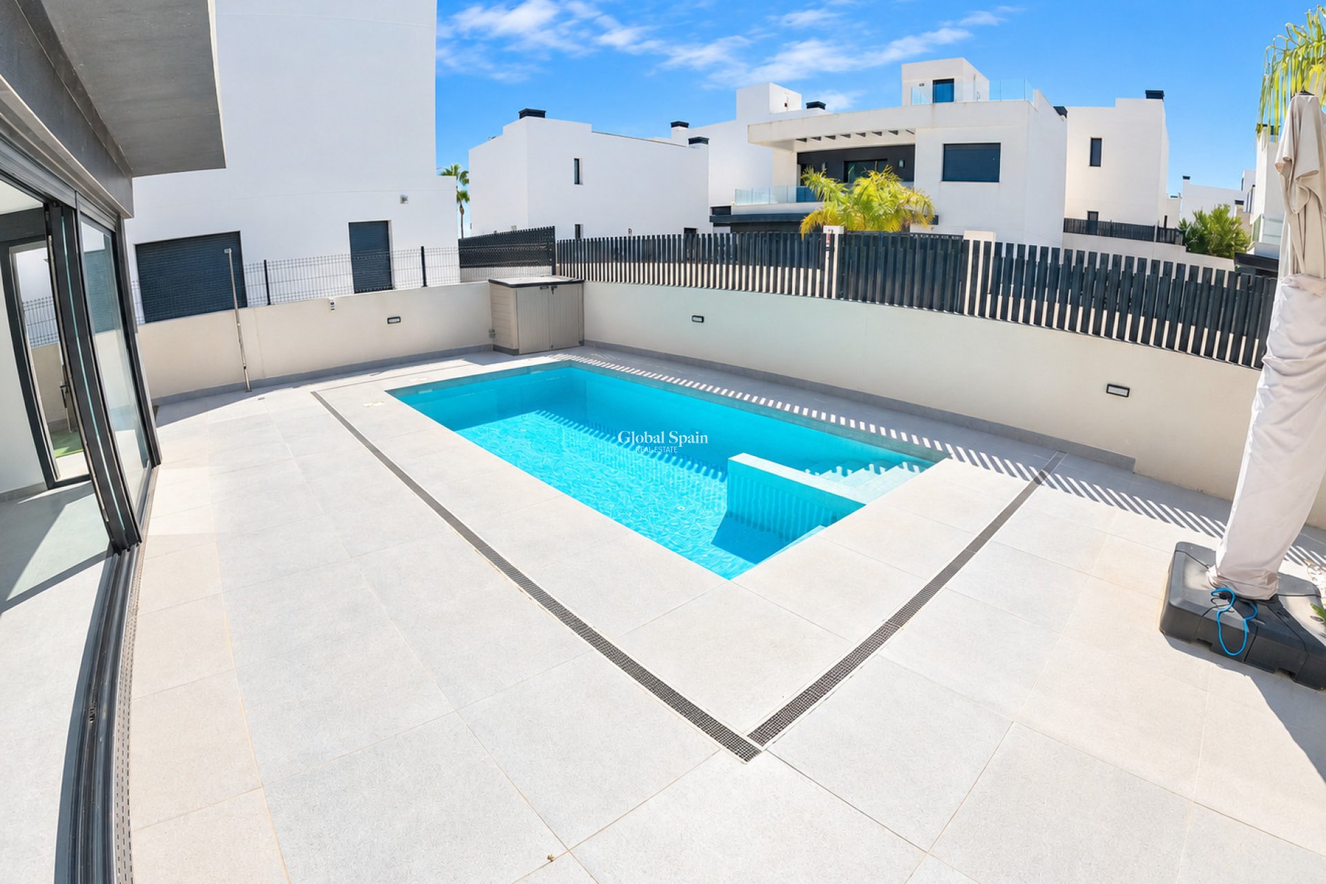 Wiederverkauf - VILLA -
ALGORFA - LA FINCA GOLF / ALGORFA