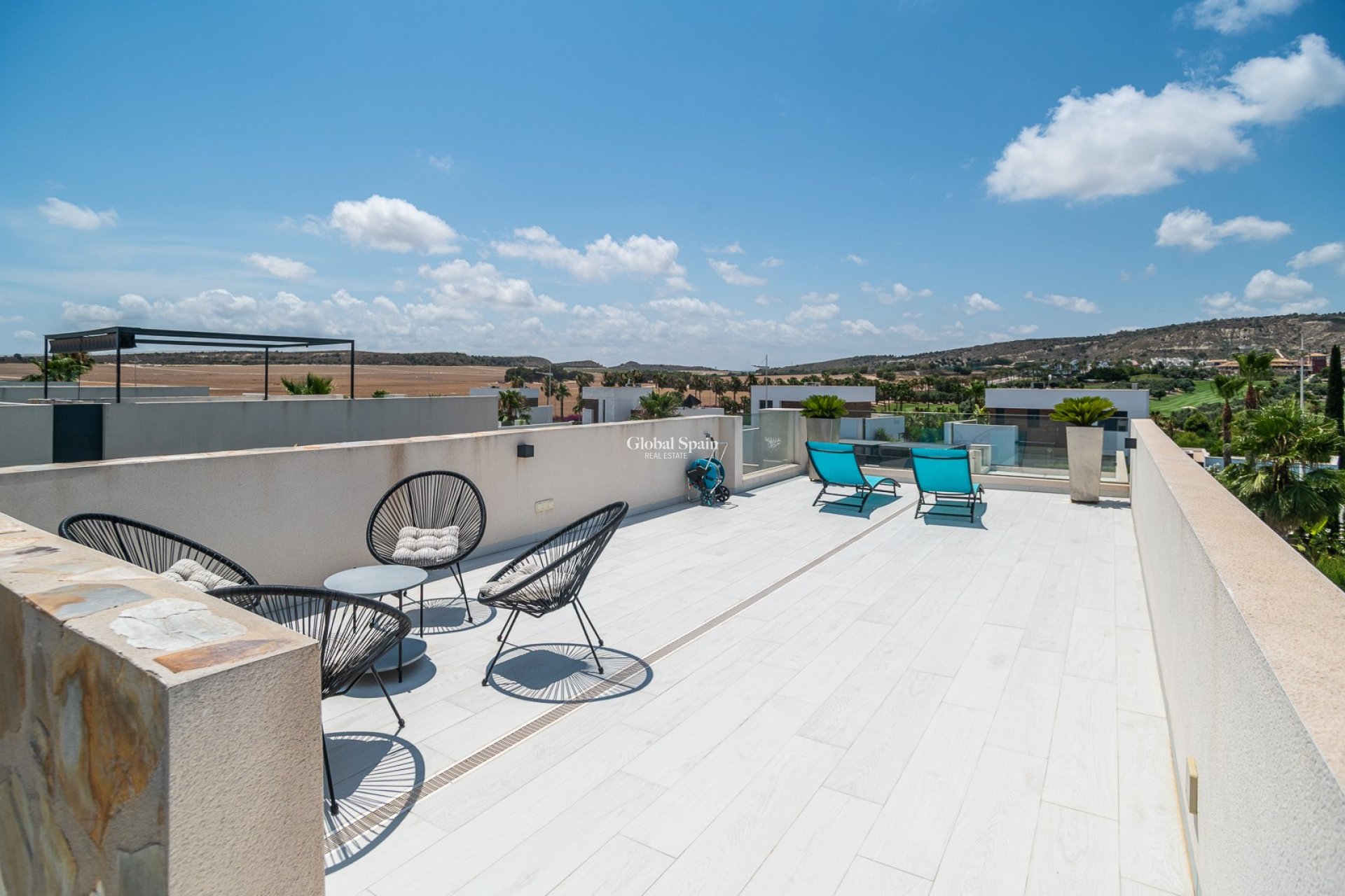 Wiederverkauf - VILLA -
ALGORFA - La Finca Golf