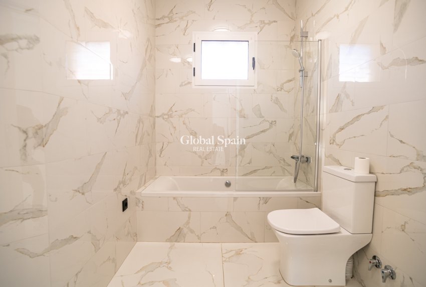 Wiederverkauf - VILLA -
ALGORFA - Lo Crispin