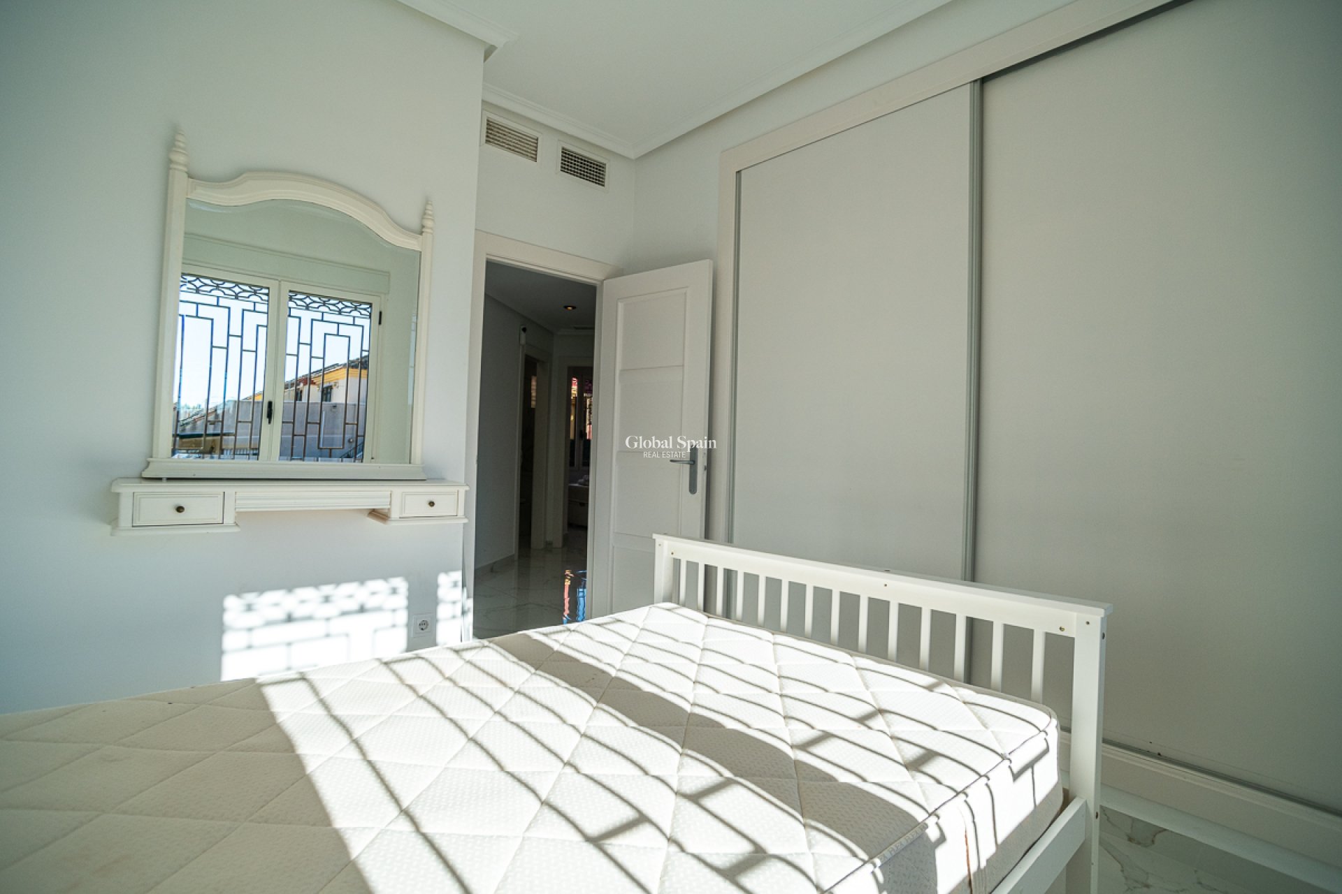 Wiederverkauf - VILLA -
ALGORFA - Lo Crispin