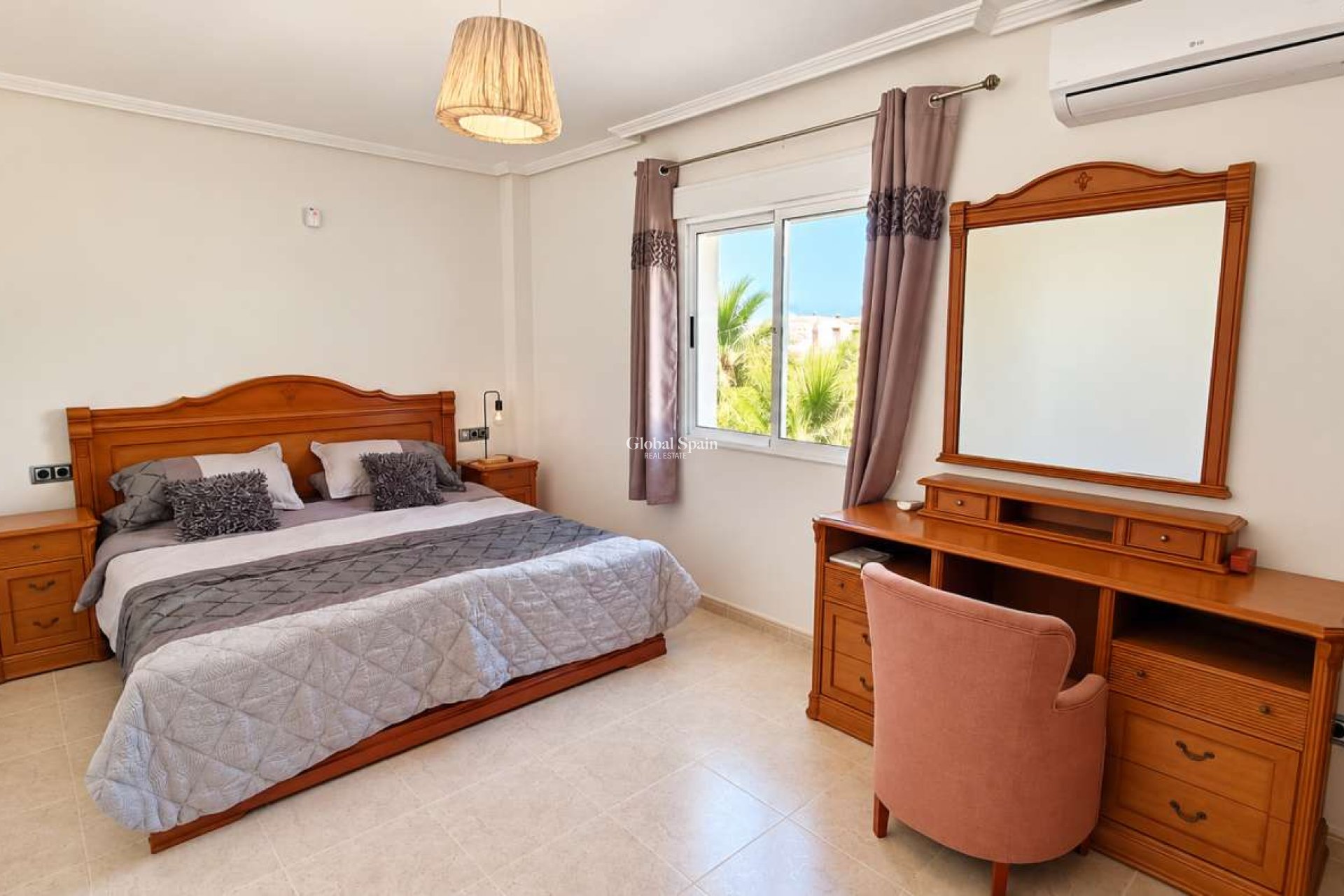 Wiederverkauf - VILLA -
ALGORFA - Montemar