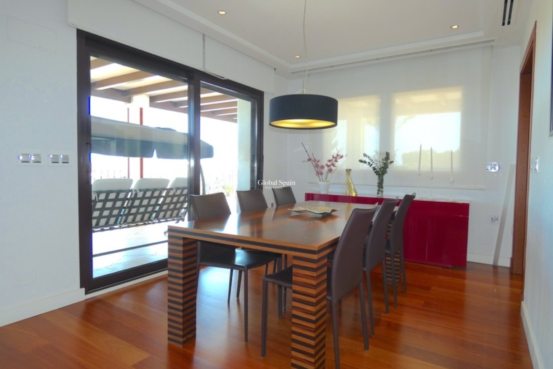 Wiederverkauf - VILLA -
ALGORFA