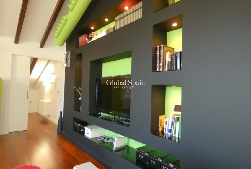 Wiederverkauf - VILLA -
ALGORFA