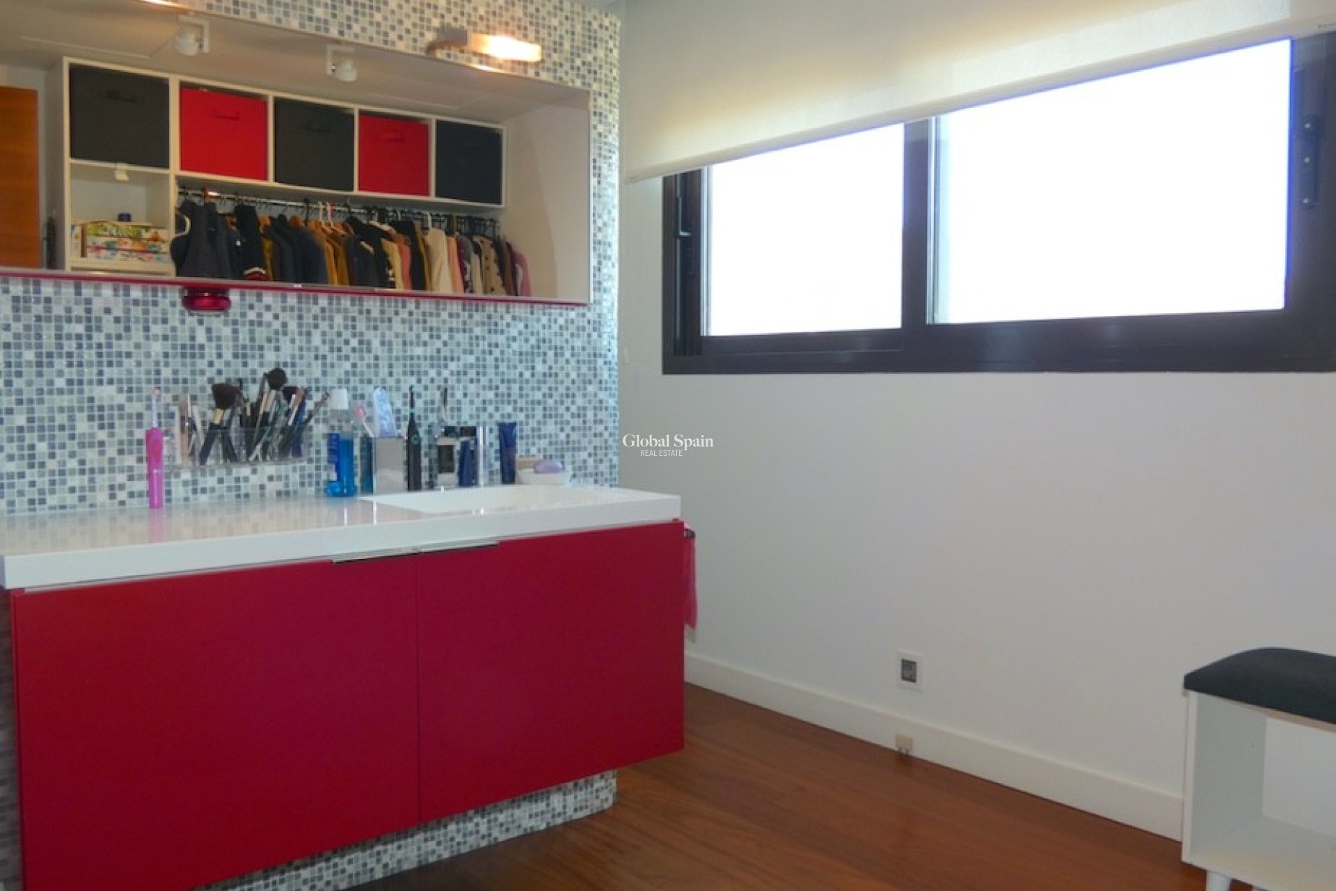 Wiederverkauf - VILLA -
ALGORFA