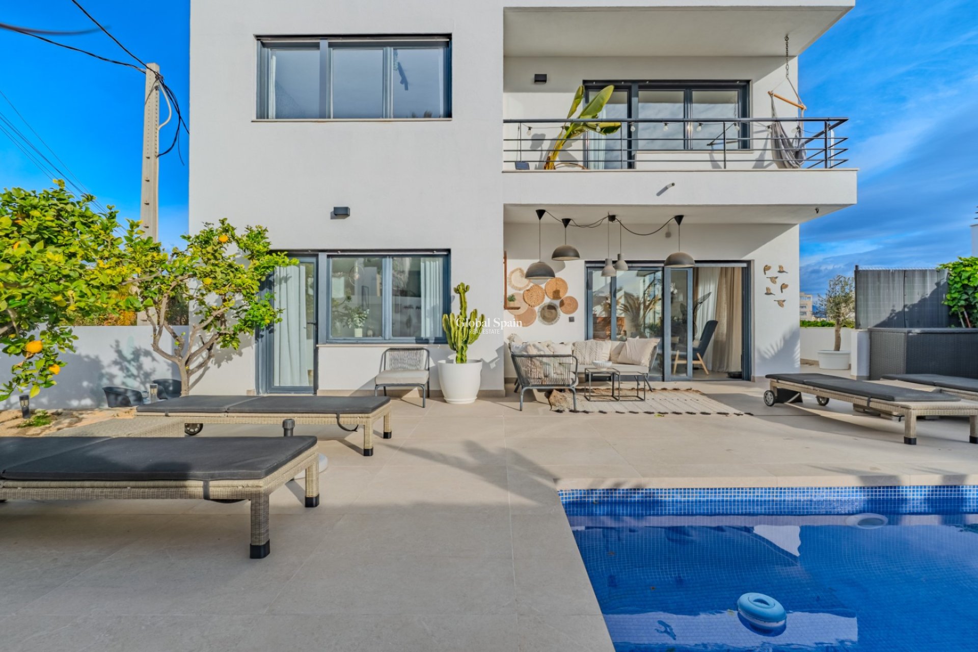 Wiederverkauf - VILLA -
ALICANTE - Cabo de las Huertas