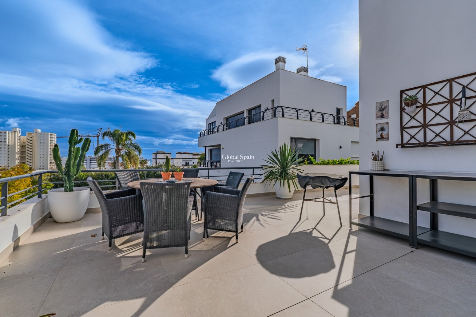 Wiederverkauf - VILLA -
ALICANTE - Cabo de las Huertas