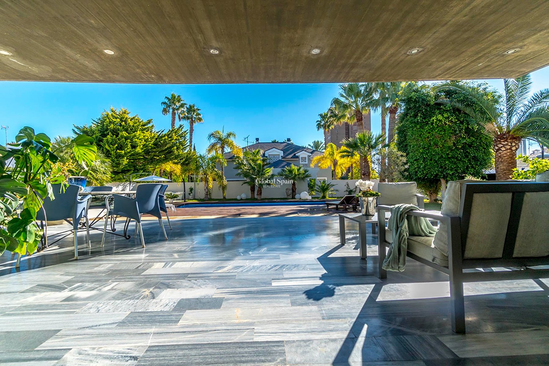 Wiederverkauf - Villa -
ALICANTE - CAMPOAMOR