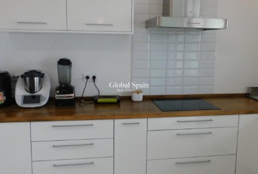 Wiederverkauf - VILLA -
ALICANTE - Costa Blanca