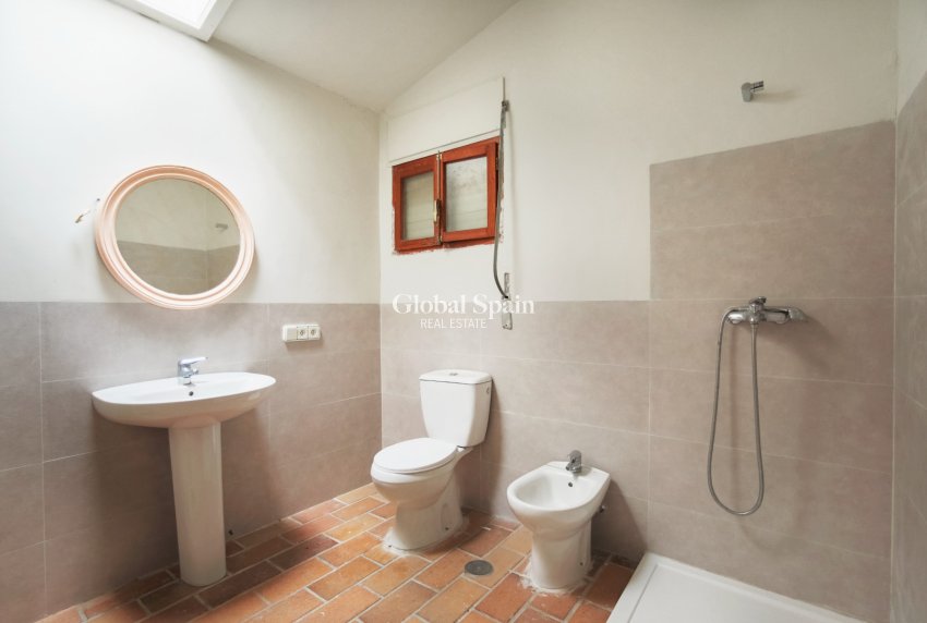 Wiederverkauf - VILLA -
ALICANTE - Costa Blanca