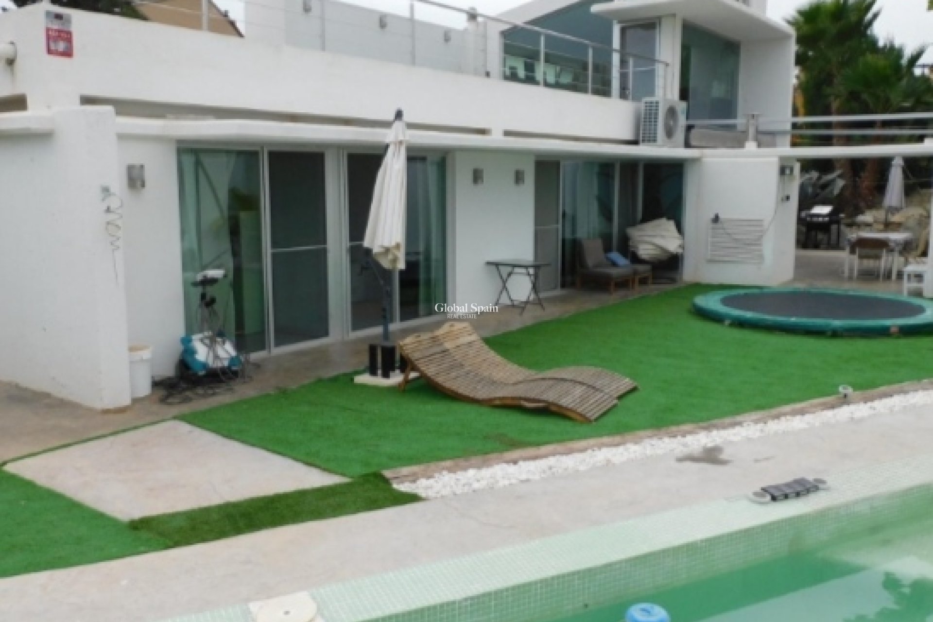Wiederverkauf - VILLA -
ALICANTE - Costa Blanca
