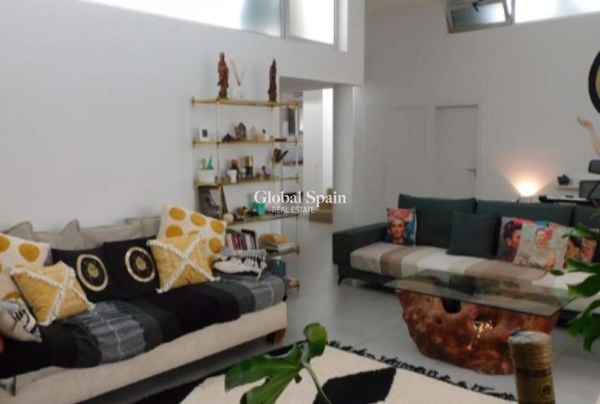 Wiederverkauf - VILLA -
ALICANTE - Costa Blanca