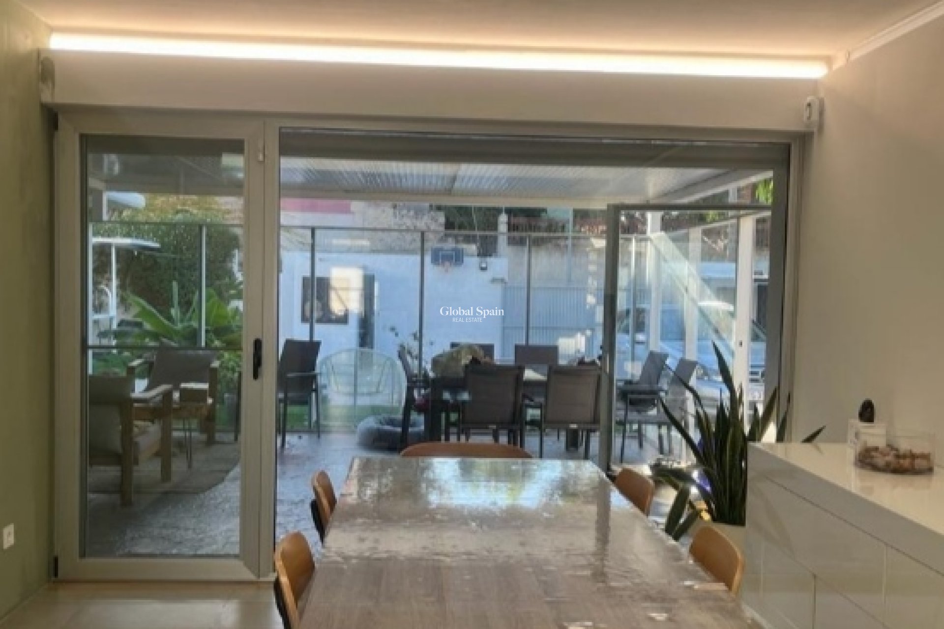 Wiederverkauf - VILLA -
ALICANTE - Costa Blanca