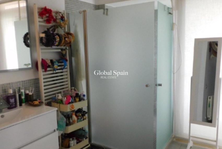 Wiederverkauf - VILLA -
ALICANTE - Costa Blanca