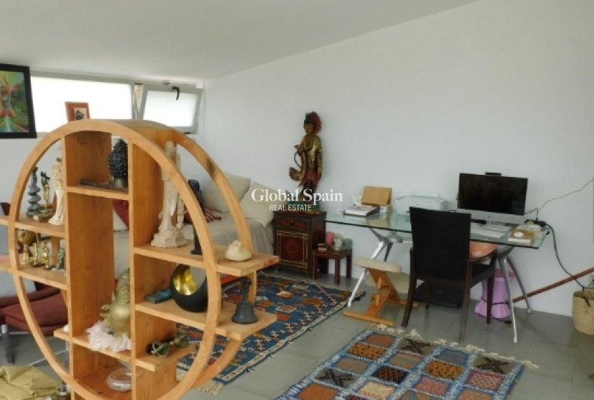 Wiederverkauf - VILLA -
ALICANTE - Costa Blanca