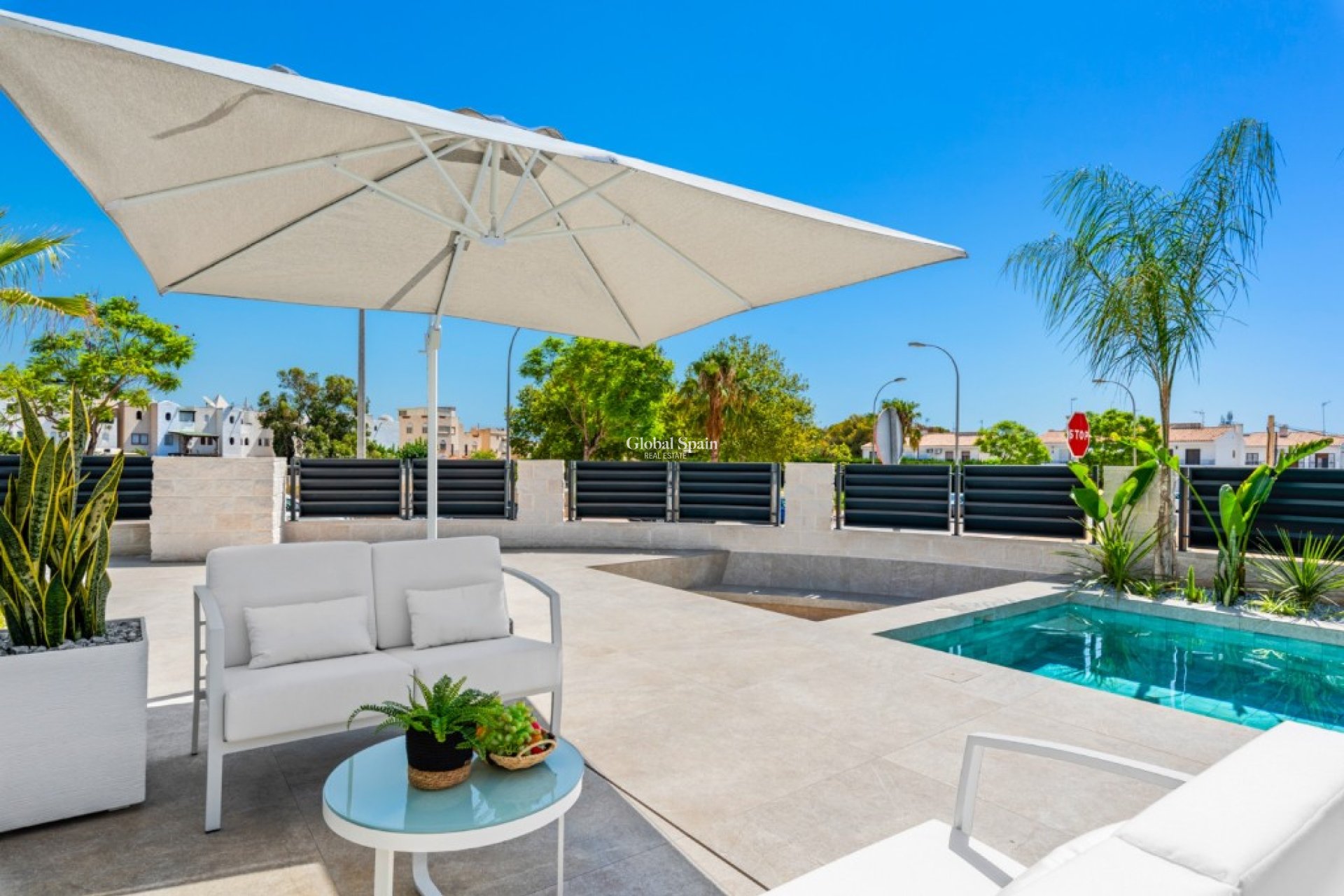 Wiederverkauf - Villa -
ALICANTE - El Campello