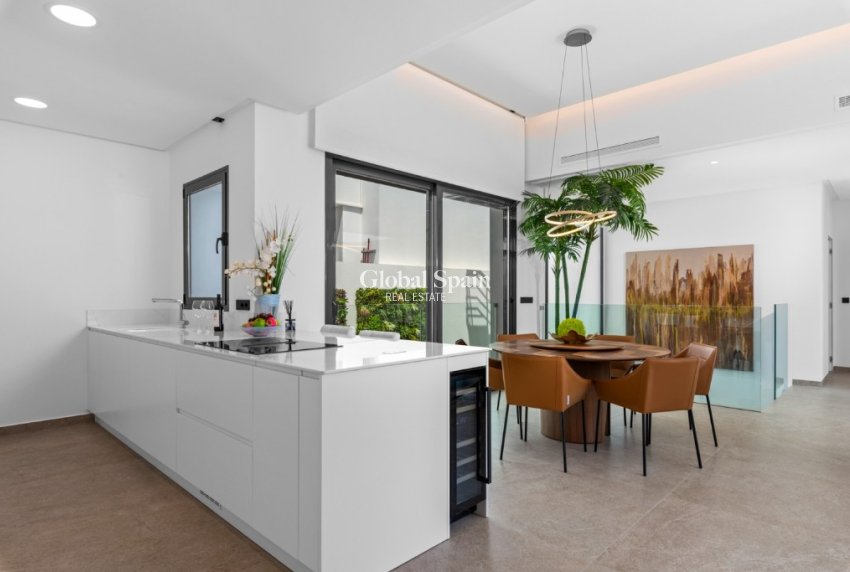 Wiederverkauf - Villa -
ALICANTE - El Campello