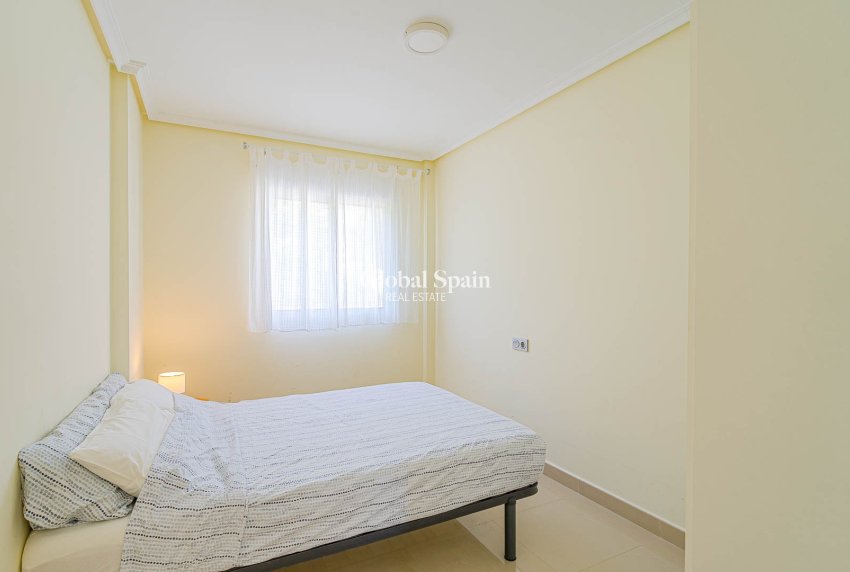 Wiederverkauf - VILLA -
ALICANTE - El Campello