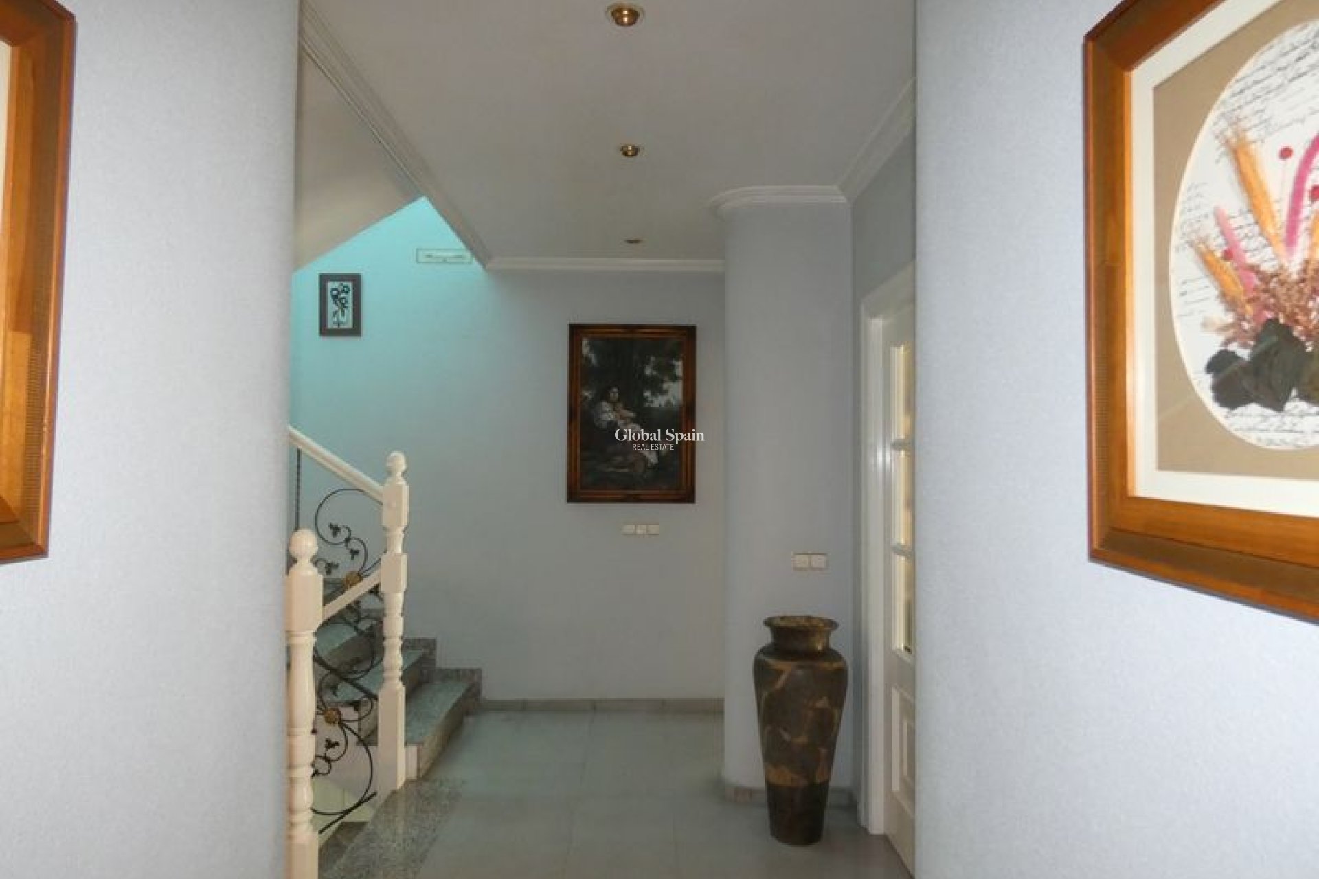 Wiederverkauf - VILLA -
ALMORADÍ - Inland