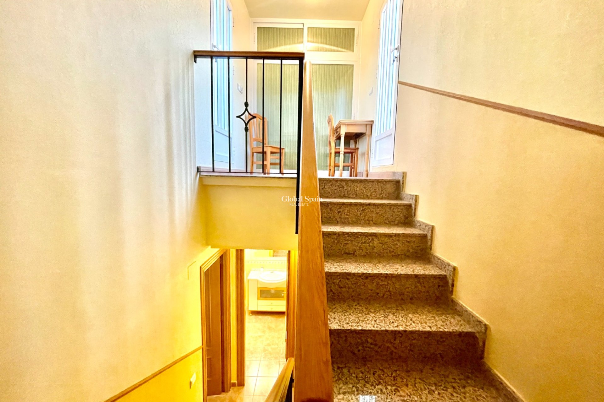 Wiederverkauf - VILLA -
ALMORADÍ - Inland