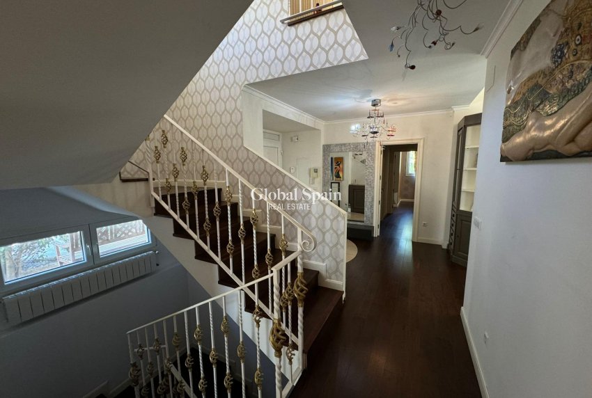 Wiederverkauf - VILLA -
ALTEA - ALTEA HILLS