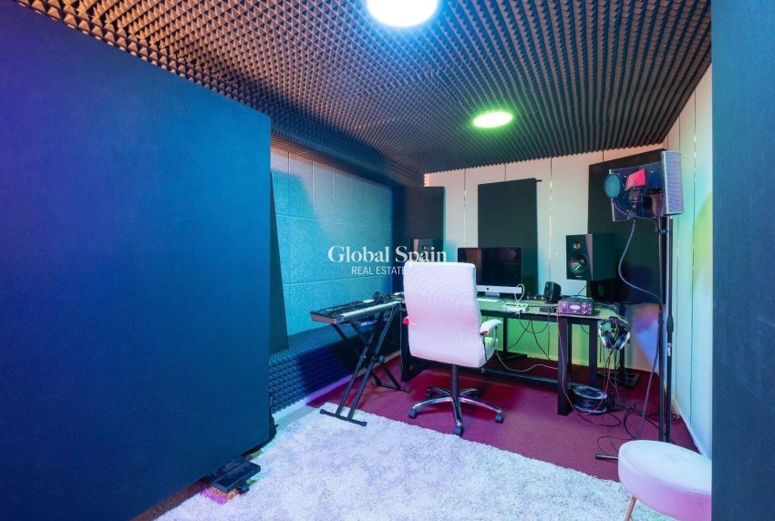 Wiederverkauf - VILLA -
ALTEA - Balcón De Altea