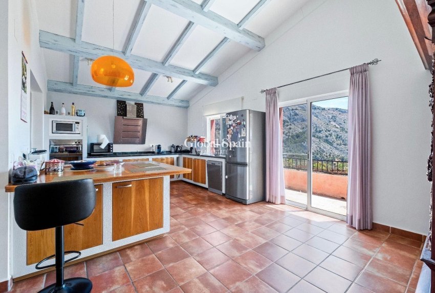 Wiederverkauf - VILLA -
ALTEA - Balcón De Altea