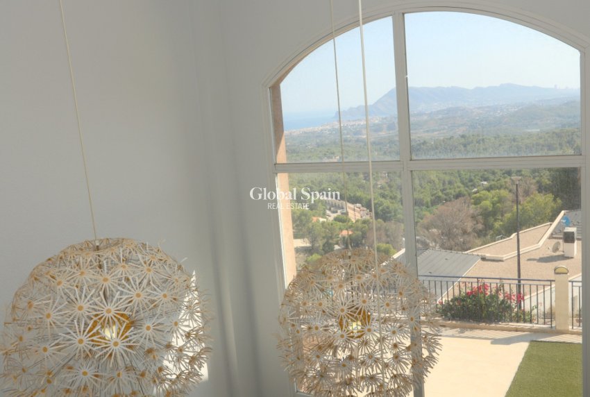 Wiederverkauf - VILLA -
ALTEA - Costa Blanca