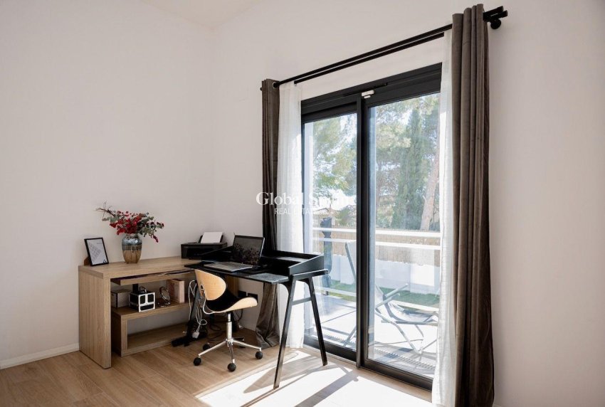 Wiederverkauf - VILLA -
ALTEA - Costa Blanca