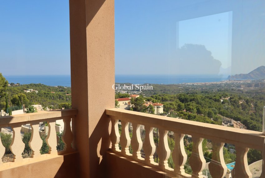 Wiederverkauf - VILLA -
ALTEA - Costa Blanca