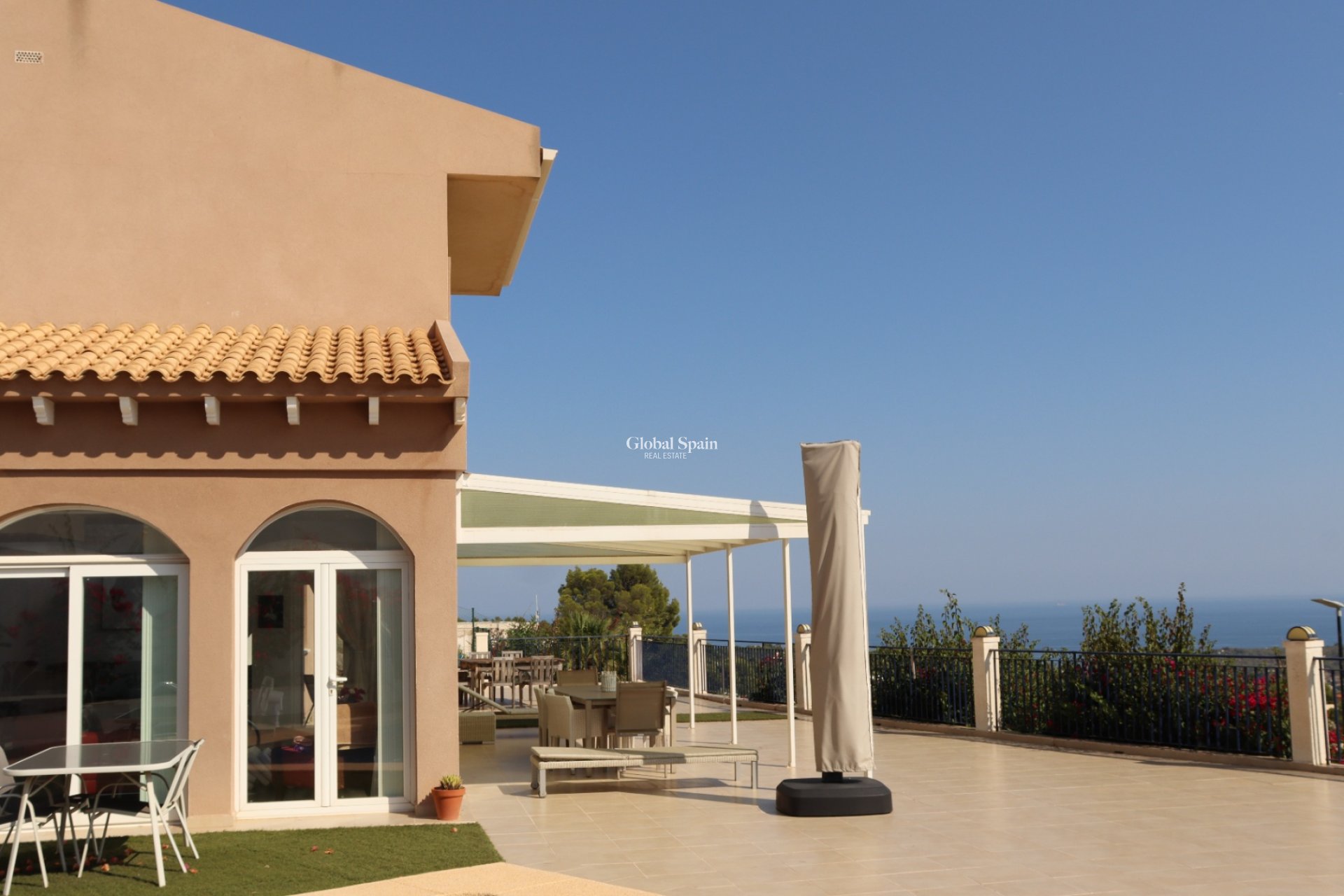 Wiederverkauf - VILLA -
ALTEA - Costa Blanca