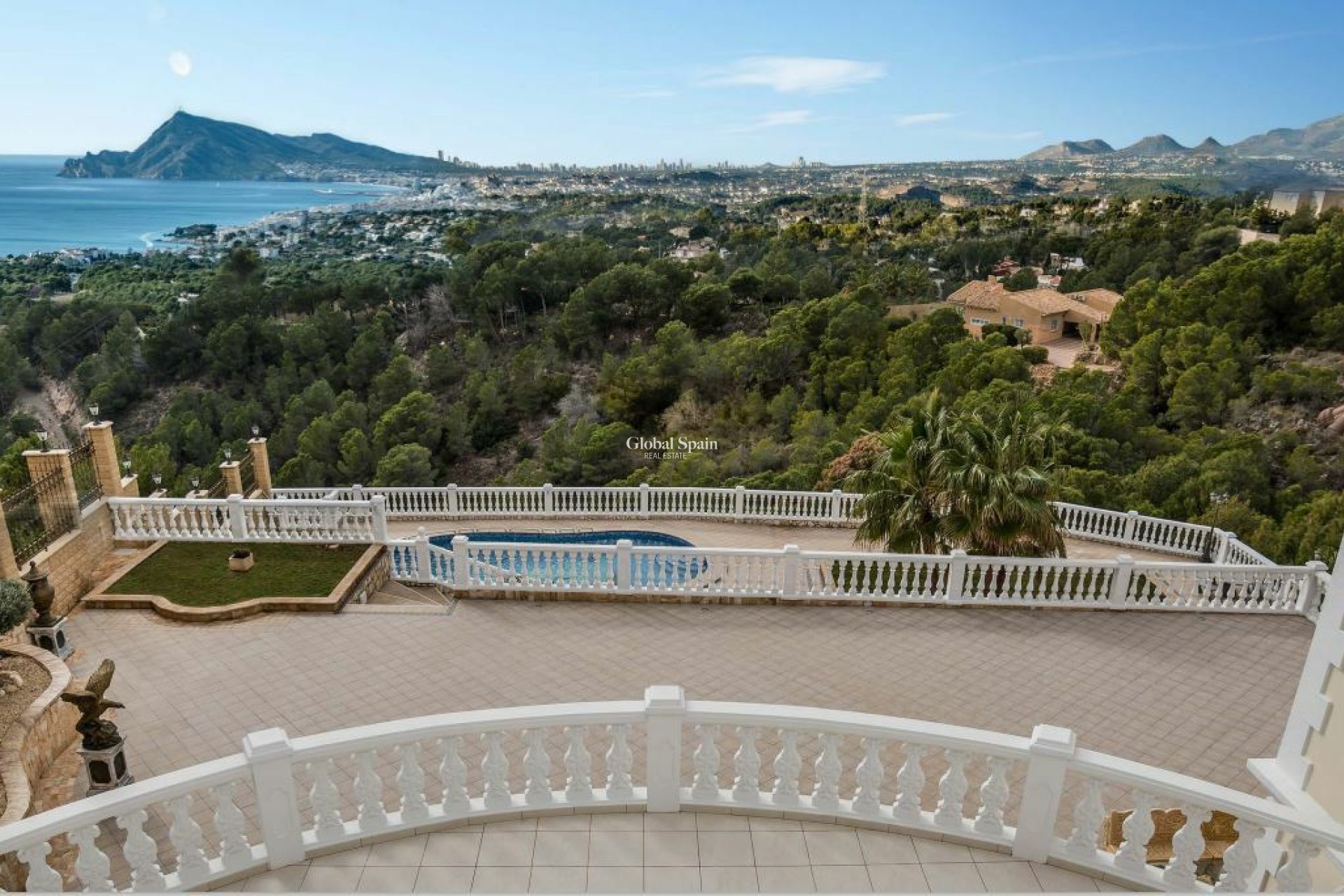 Wiederverkauf - VILLA -
ALTEA - Costa Blanca