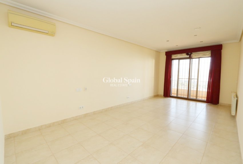 Wiederverkauf - VILLA -
ALTEA - Costa Blanca