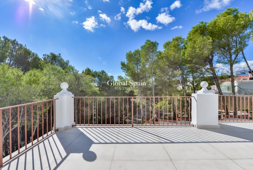 Wiederverkauf - VILLA -
ALTEA - Costa Blanca