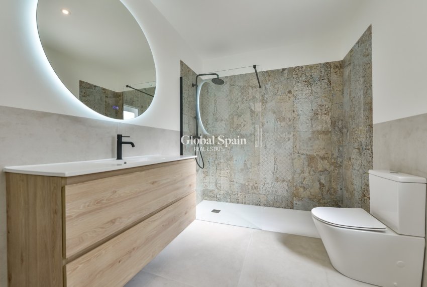 Wiederverkauf - VILLA -
ALTEA - Costa Blanca