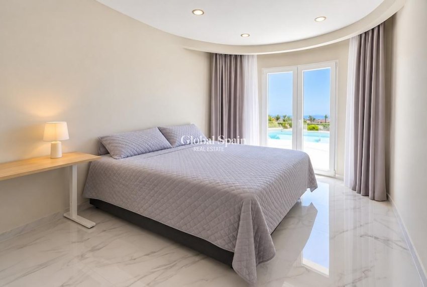 Wiederverkauf - VILLA -
ALTEA - Costa Blanca
