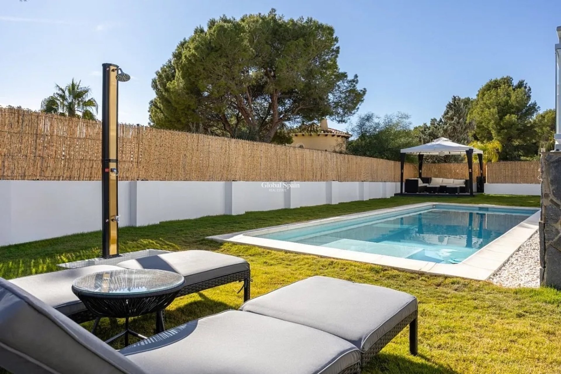 Wiederverkauf - VILLA -
ALTEA