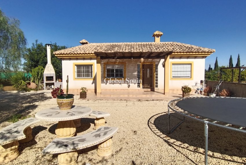 Wiederverkauf - VILLA -
AVILESES - Inland